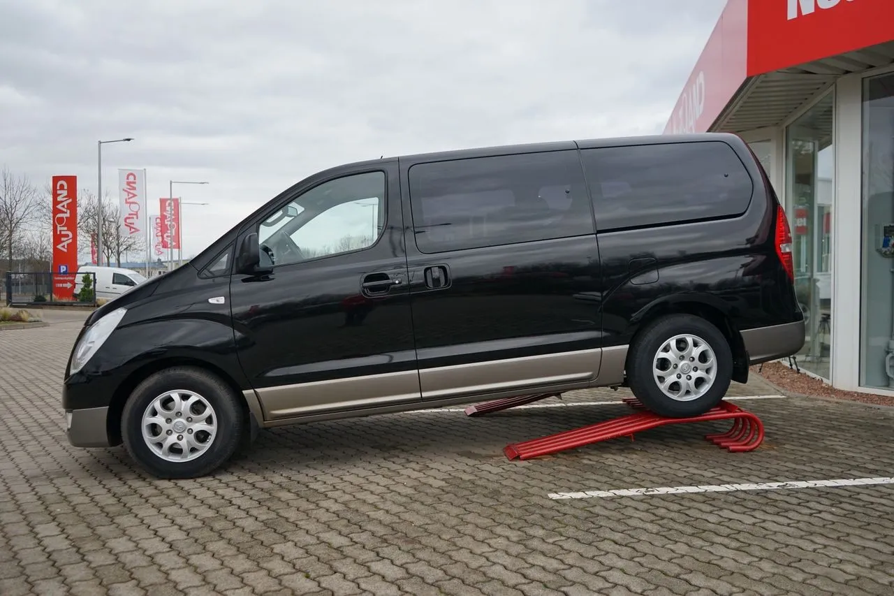 Hyundai H-1 Cargo 2.5 CRDi Navi...  Image 2