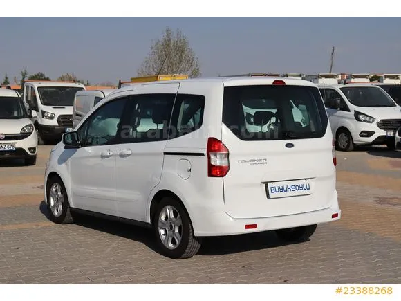 Ford Tourneo Courier 1.5 TDCi Delux Image 3